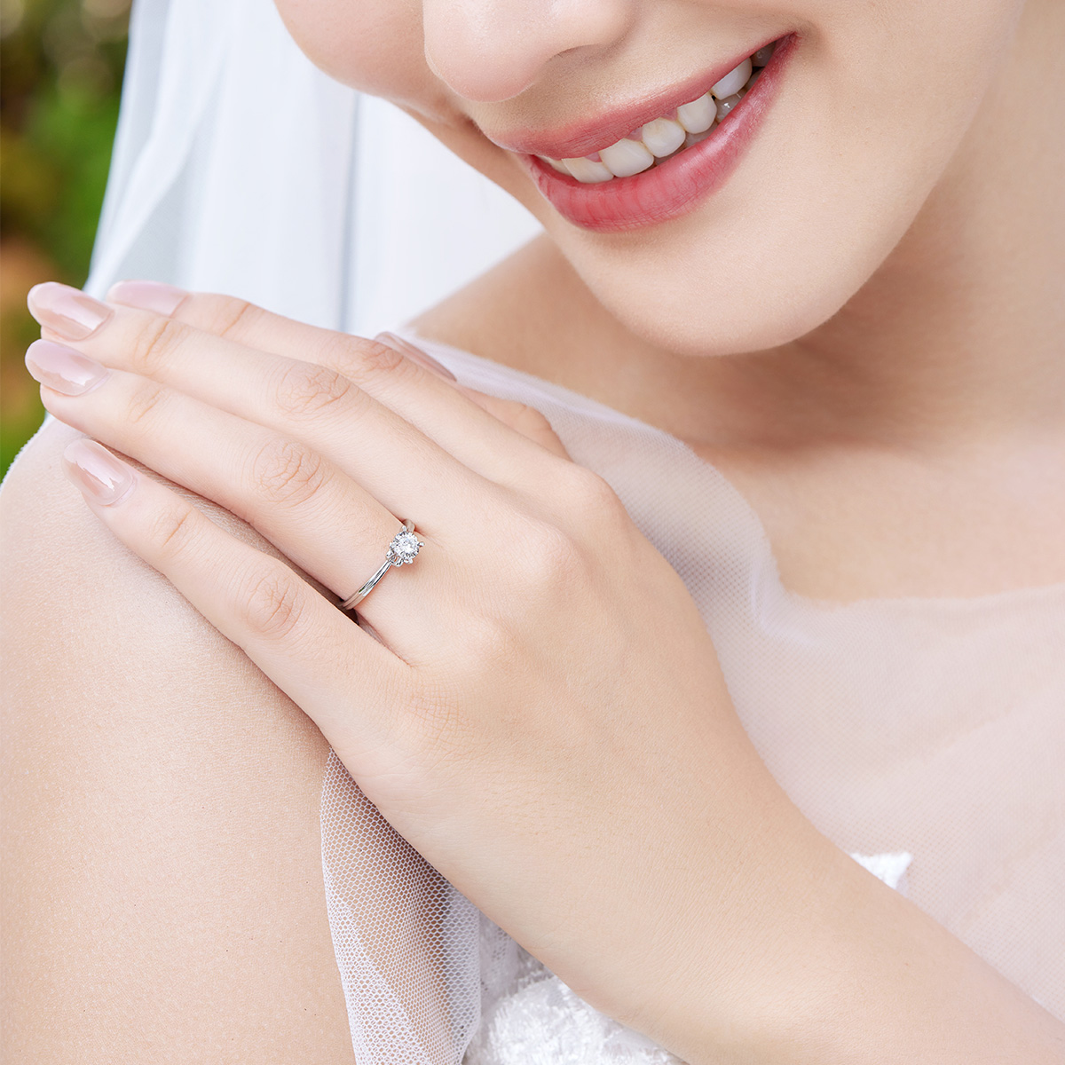 六福珠宝双色车花18k金钻石戒指女四爪镶求婚钻戒送礼婚嫁定价N218【联系客服补货】