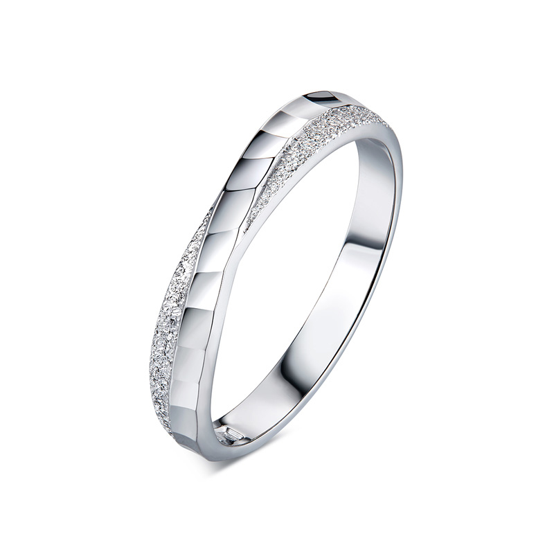 六福珠宝铂金对戒纯结系列婚嫁白金戒指男计价HEP40007