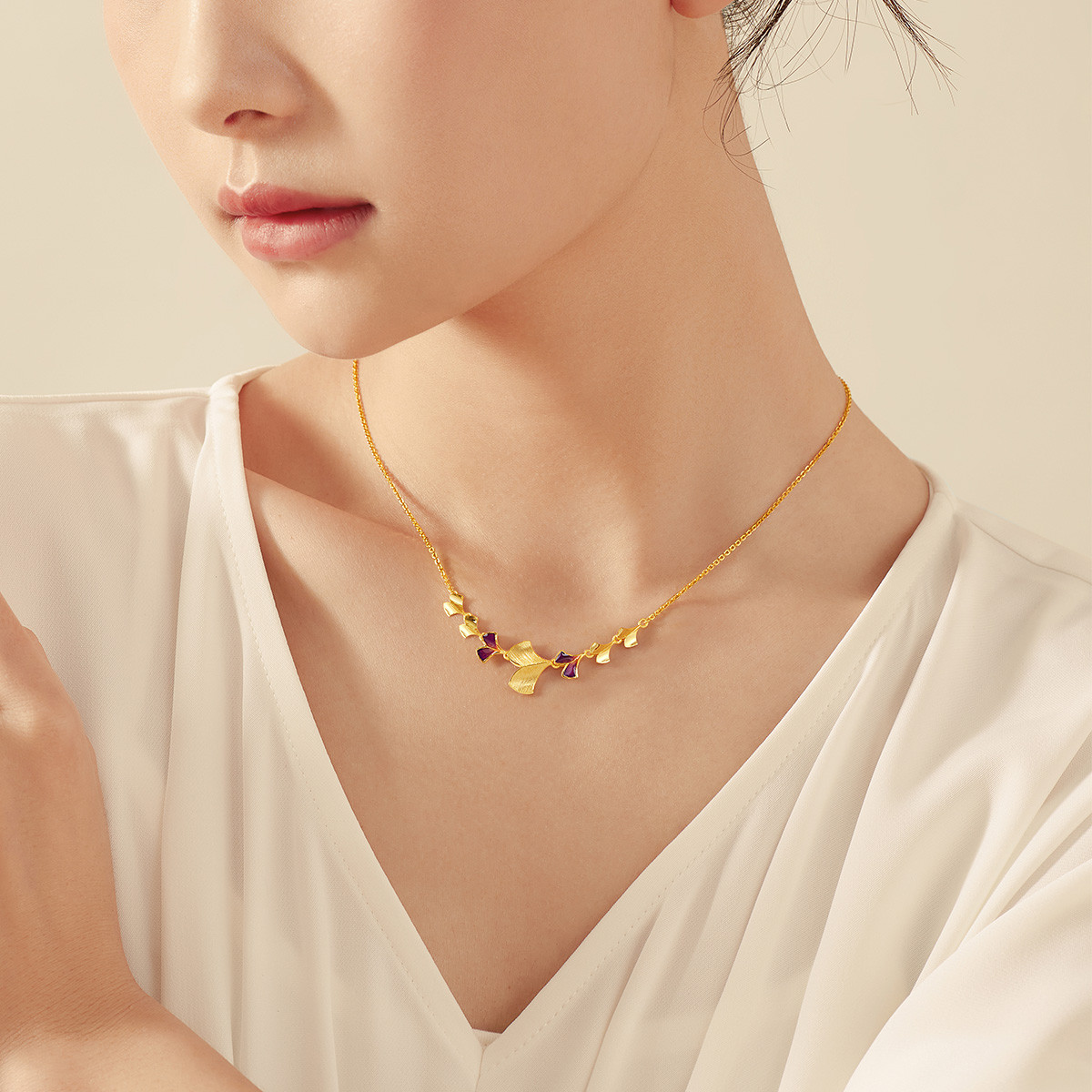 六福珠宝银杏叶渐变鎏彩工艺黄金套链含延长链送礼计价GDG30068【联系客服补货】