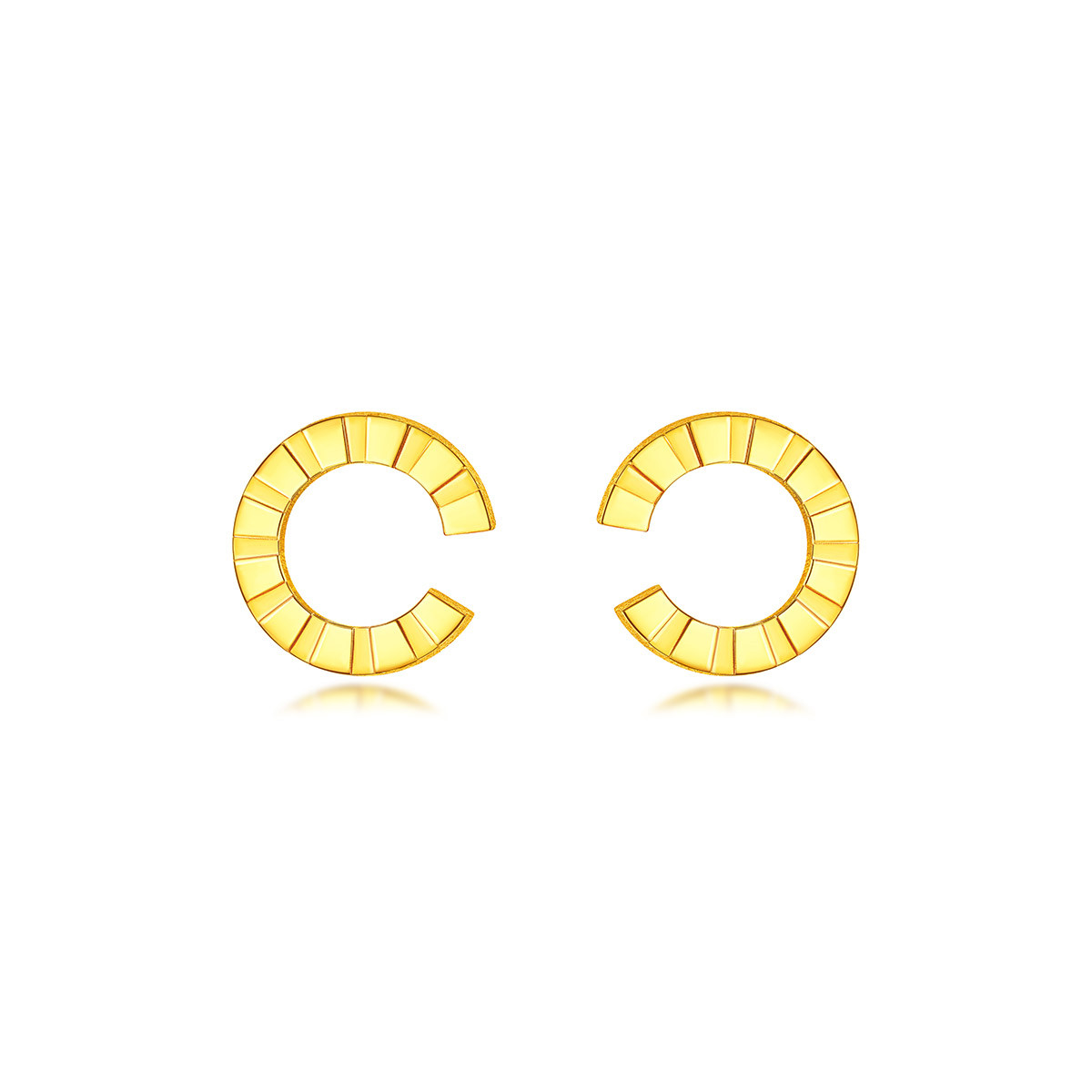 六福珠宝光面黄金耳钉耳环女款足金耳饰简约正品计价EFGTBE0003