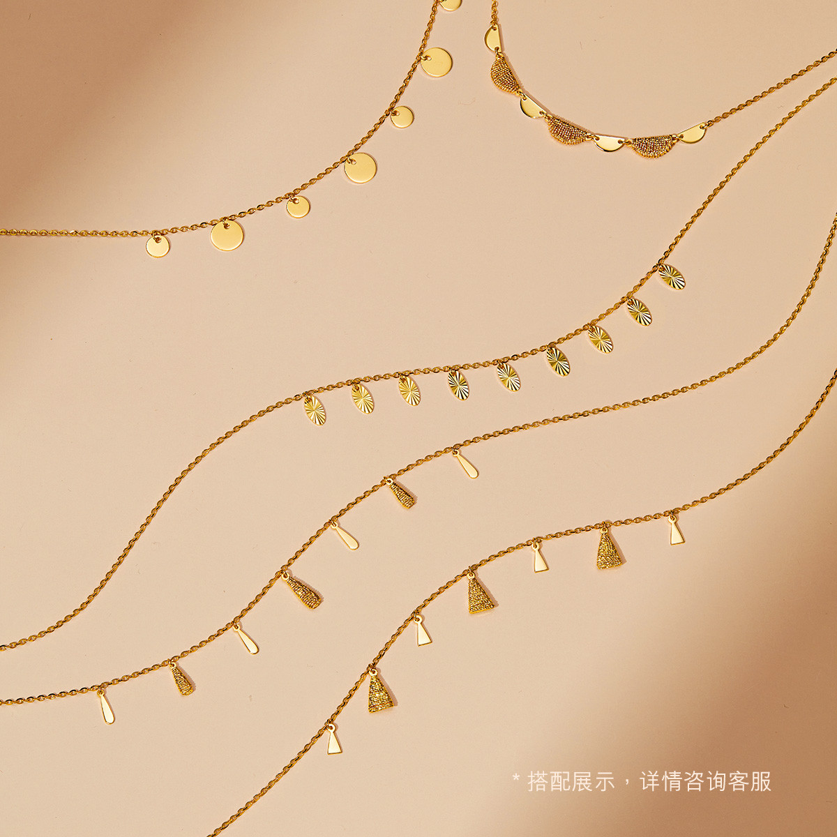 六福珠宝灵感系列半圆黄金项链女足金吊坠套链光面计价GJGTBN0019