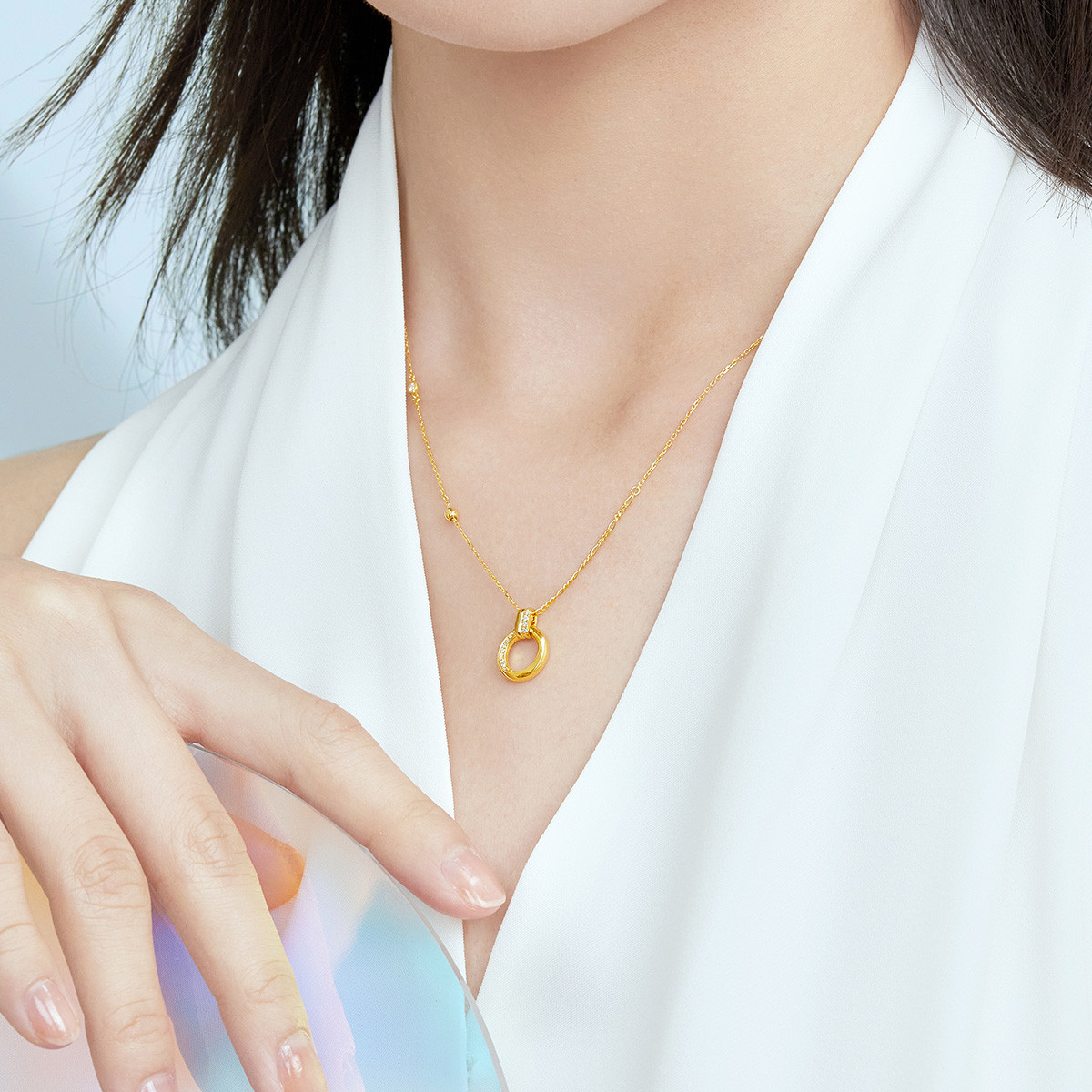 六福珠宝小圆环18k金钻石项链女彩金套链日常送礼定价cMDSKN0083Y【联系客服补货】