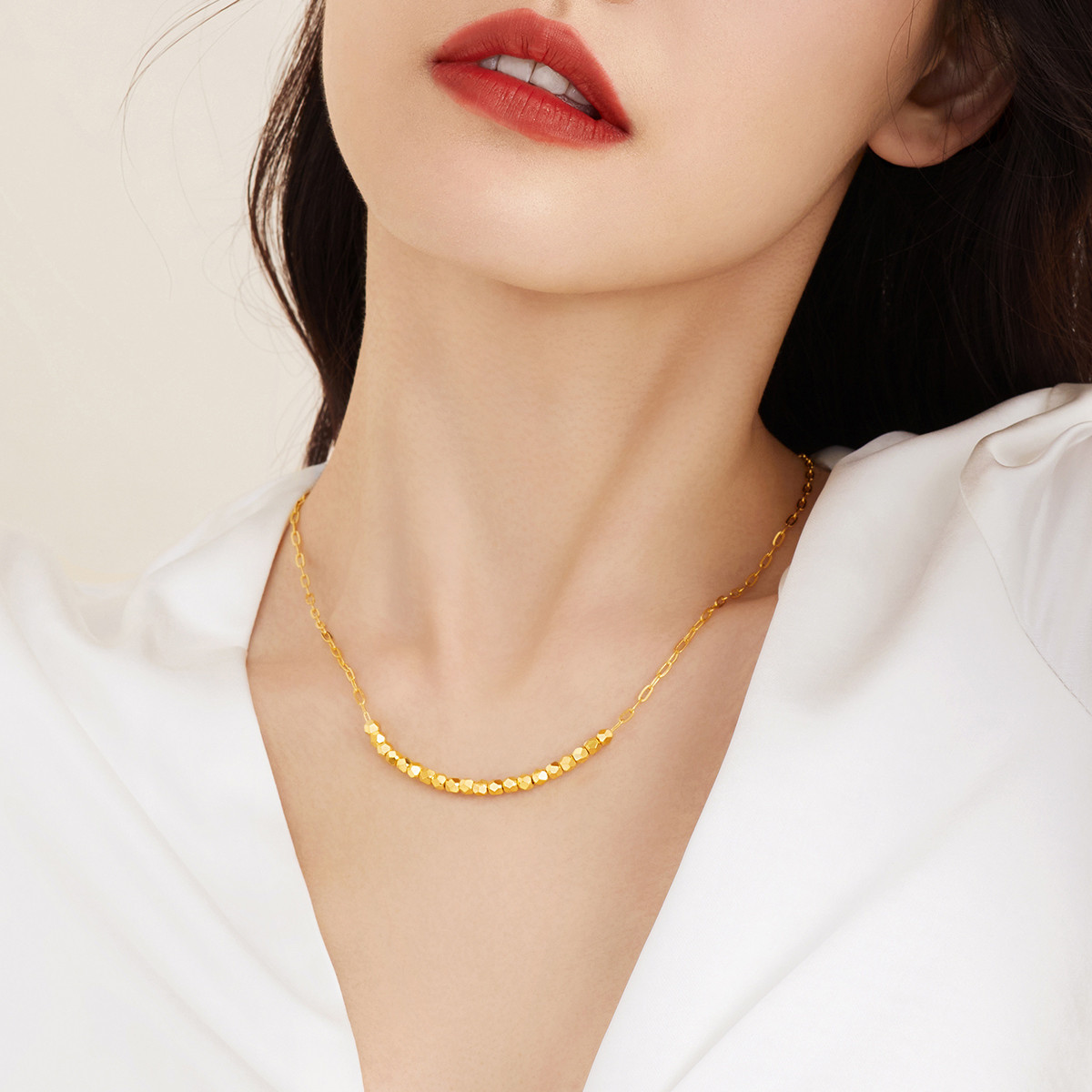 六福珠宝蹦迪珠黄金项链女光影金5G金子吊坠套链计价L19TBGN0002【1V1直播看货】