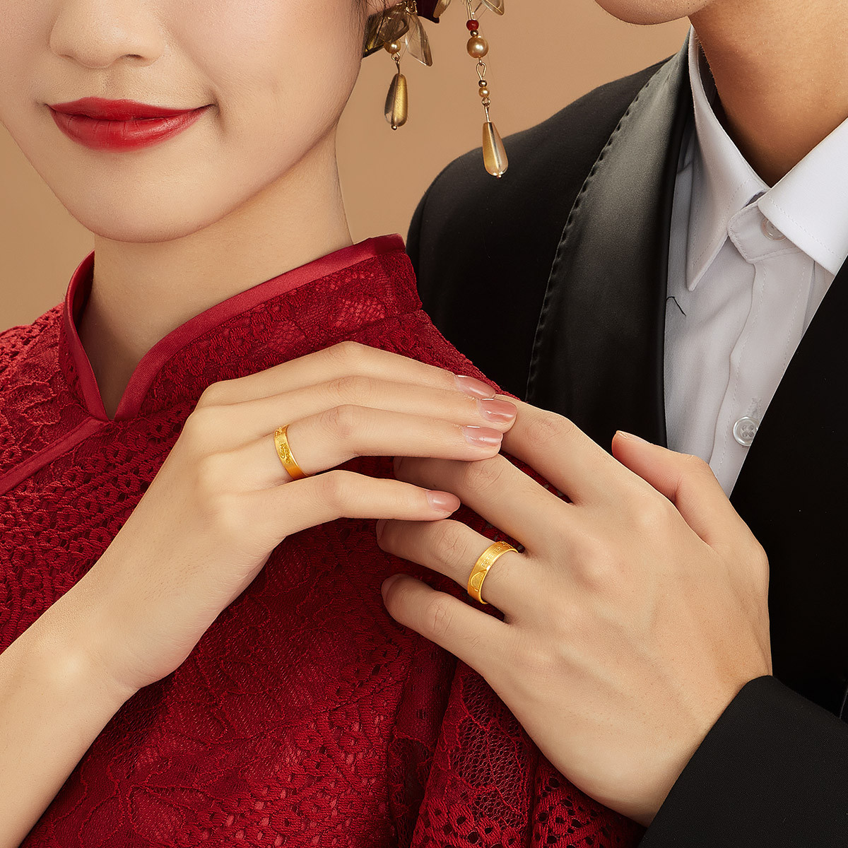 六福珠宝婚嫁系列龙纹黄金戒指男士情侣对戒足金戒指婚嫁计价HPG40020