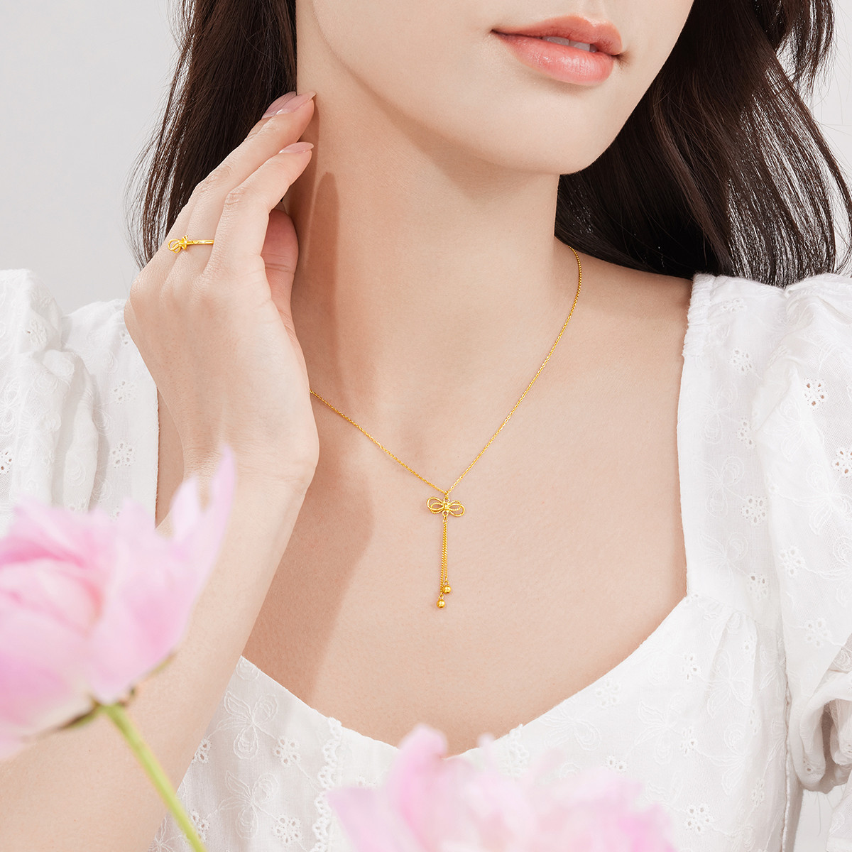 六福珠宝蝴蝶结黄金项链光影金5G足金套链送女友定价L18A1TBN0001【联系客服补货】