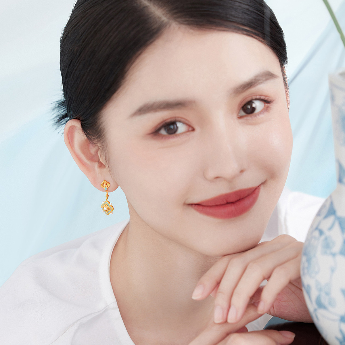 六福珠宝福满传家宋韵四合如意黄金耳钉珍珠耳坠送妈妈计价L07TBGE0027情人节