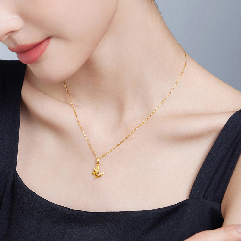 【店庆特惠】六福珠宝蝴蝶黄金吊坠女款闪亮5G足金挂坠时尚首饰计价GJGTBP0002