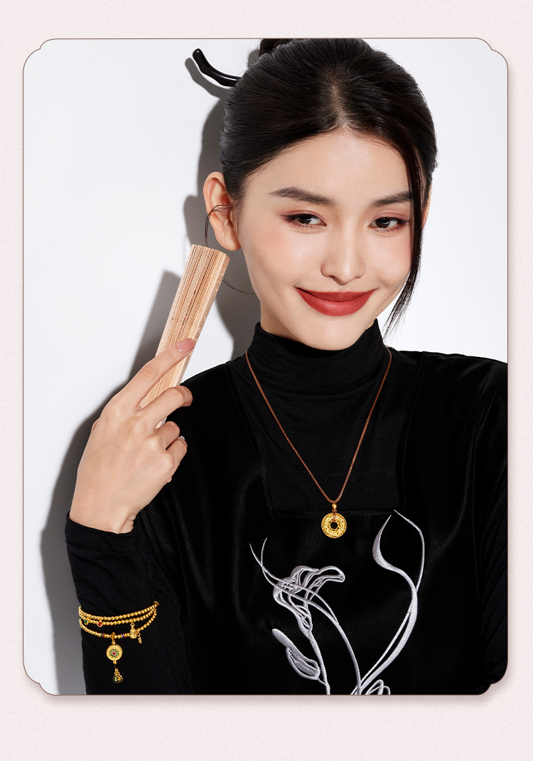 六福珠宝花丝镂空黄金吊坠项链女莲花足金平安扣计价EZGTBP0001【1V1直播看货】