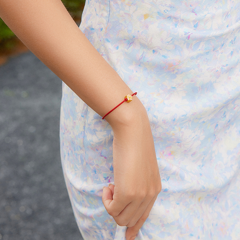 六福珠宝花朵黄金转运珠路路通女款鎏彩工艺足金定价A03TBA1P0007