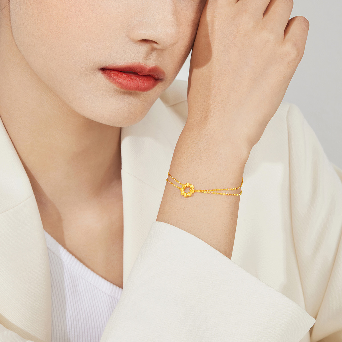 六福珠宝黄金手链双层O字链花环足金手链含延长链女款计价HEGTBB0009【联系客服补货】