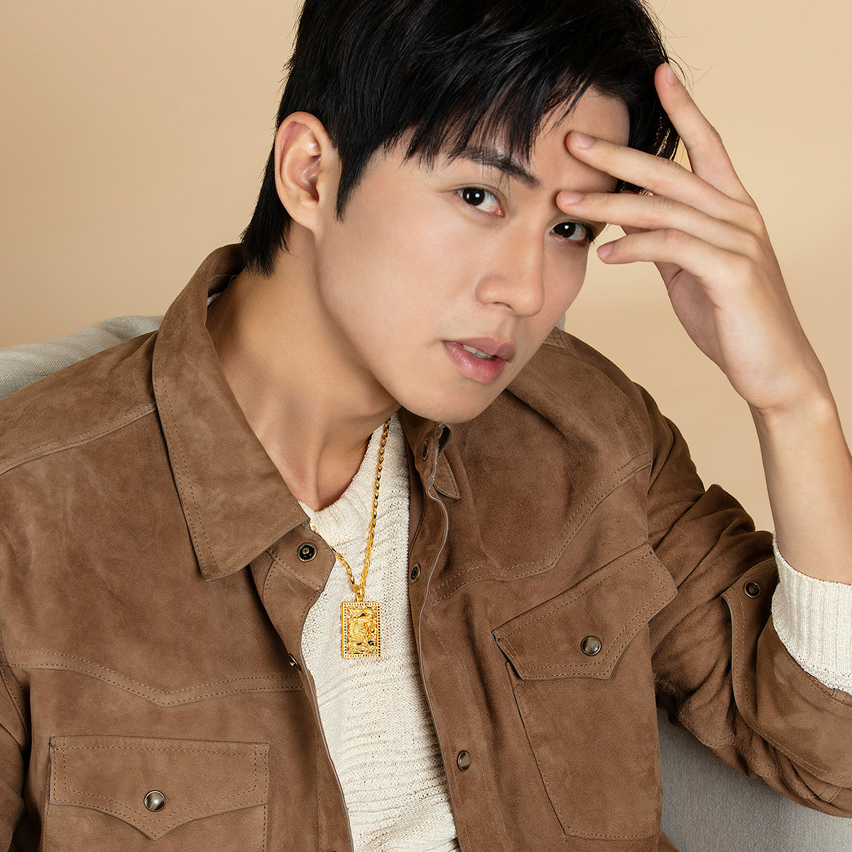 六福珠宝祥龙戏珠黄金吊坠男款大气足金吊坠送礼送男友计价B01TBGP0019