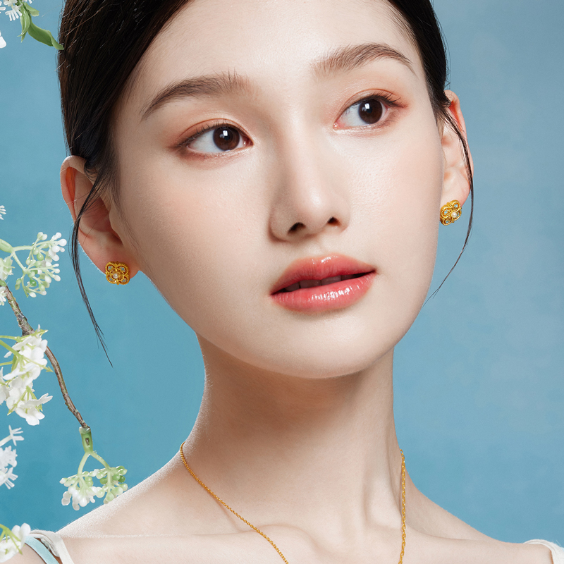 六福珠宝福满传家宋韵四合如意黄金耳钉女珍珠金耳饰计价021988EA【联系客服补货】