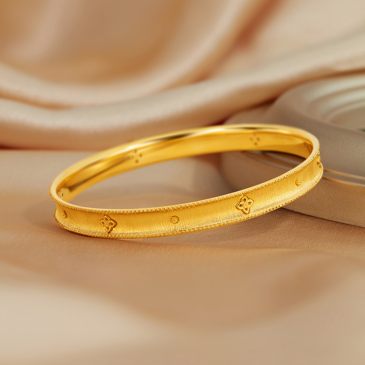 六福珠宝丝绸金丝光黄金手镯女足金镯子实心拉丝计价L07TBGB0020【1V1直播看货】【联系客服补货】