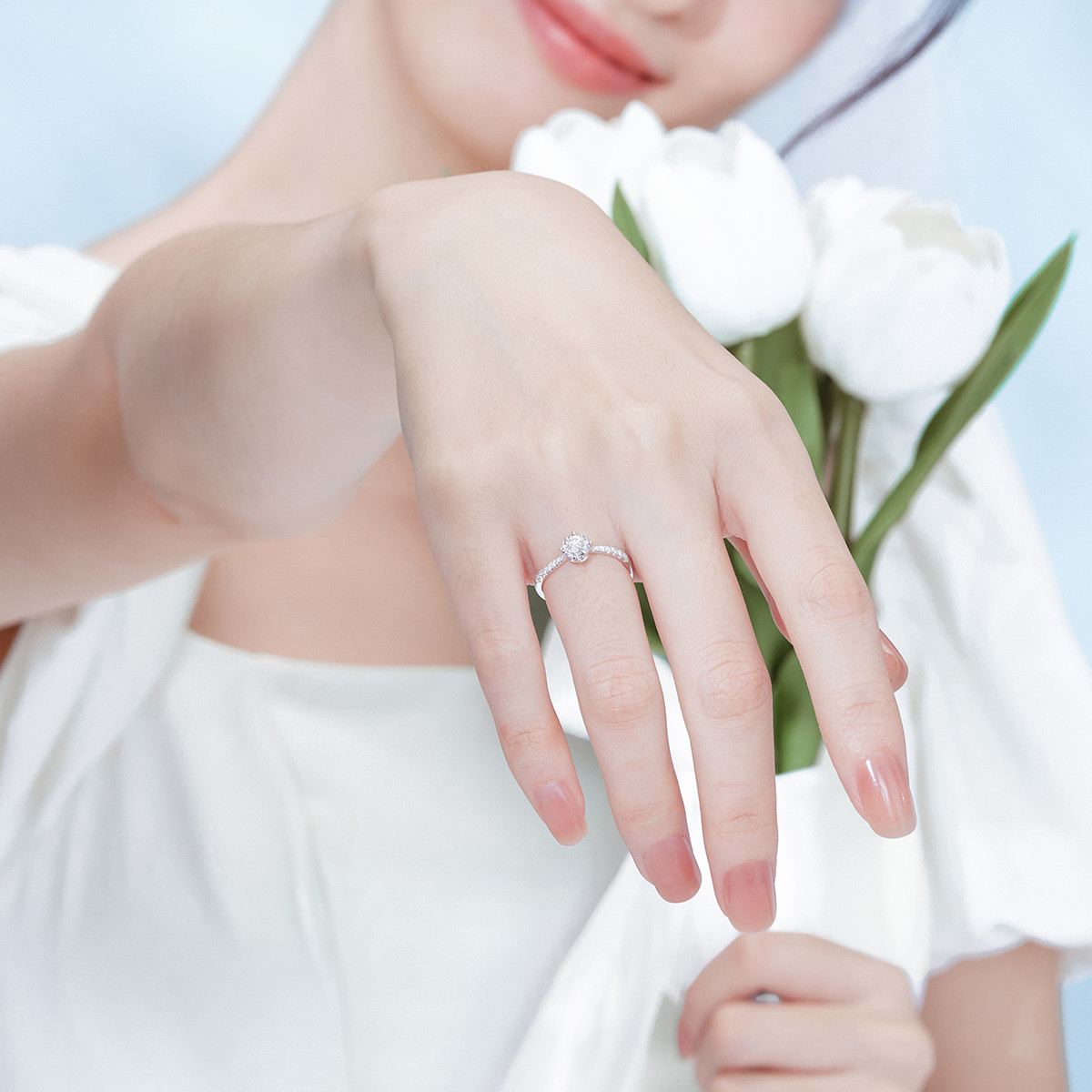 六福珠宝爱很美系列18k金天然钻石戒指求婚结婚钻戒女定价LB32436【联系客服补货】