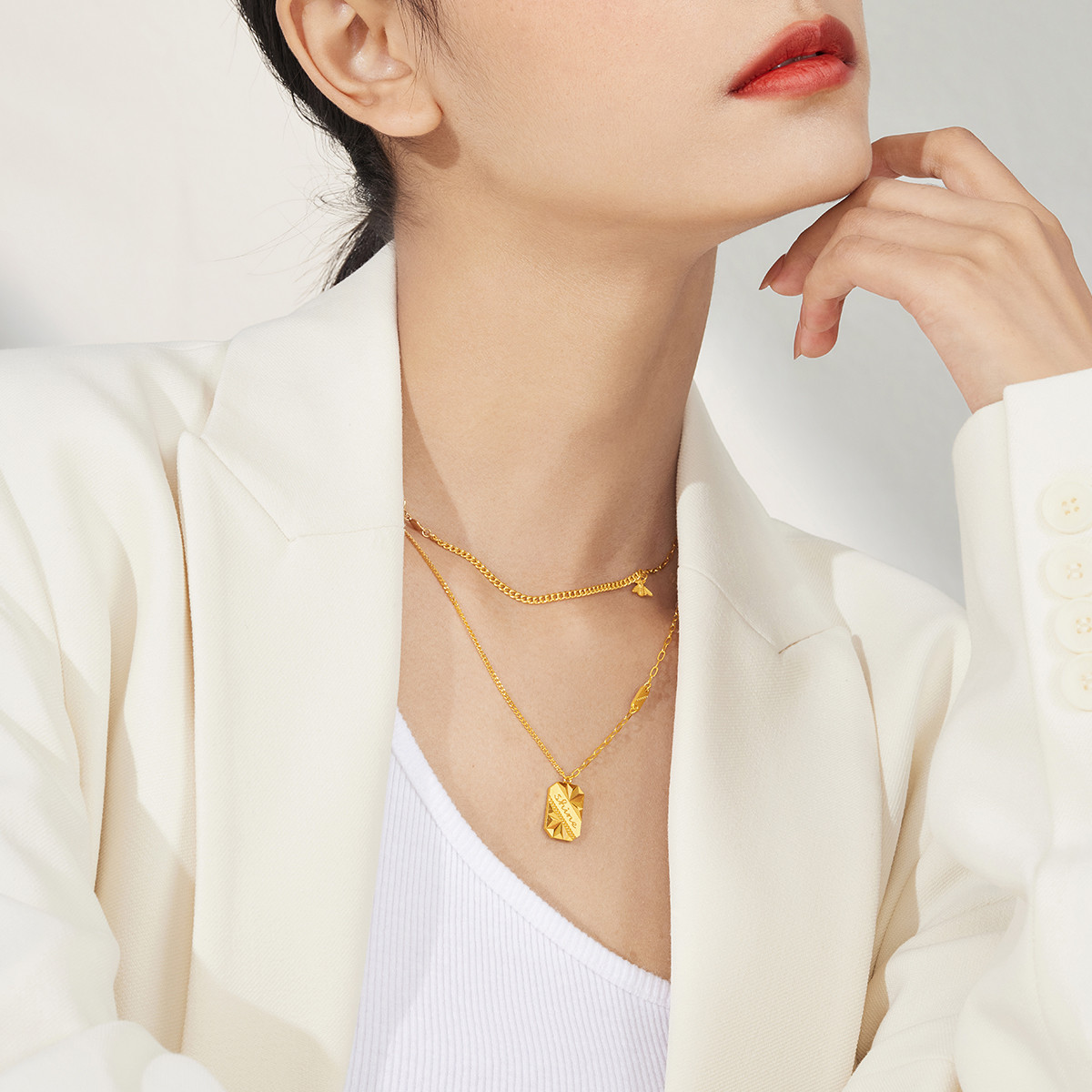 六福珠宝蜂巢黄金项链足金吊坠送女友5G光影金套链计价002554NA【联系客服补货】