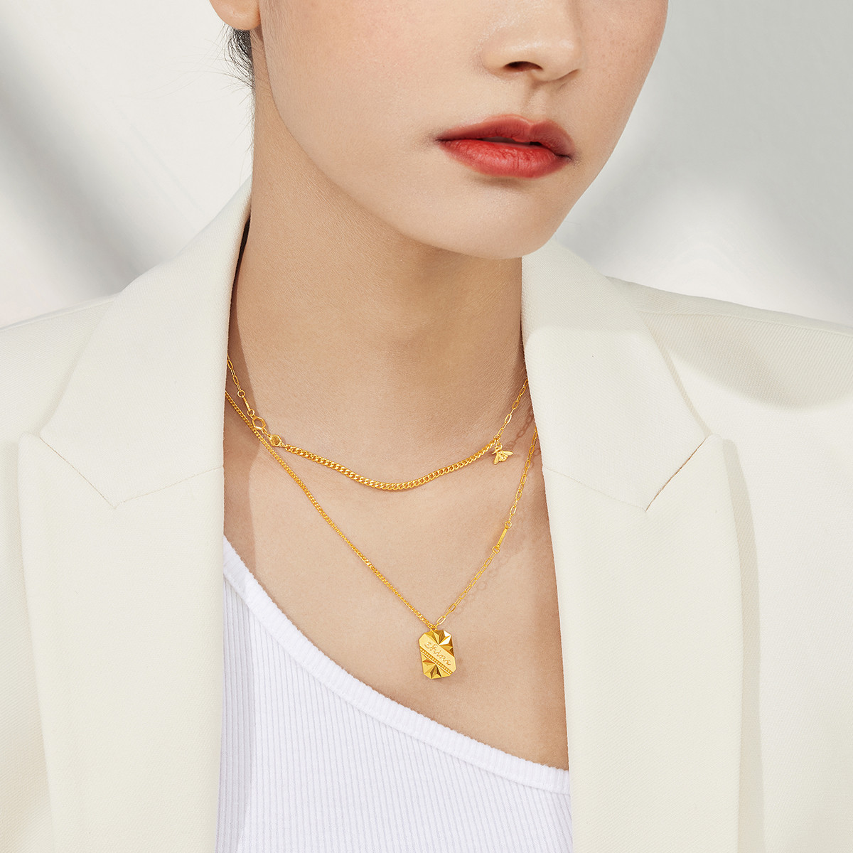 六福珠宝蜂巢黄金项链足金吊坠送女友5G光影金套链计价002554NA【联系客服补货】