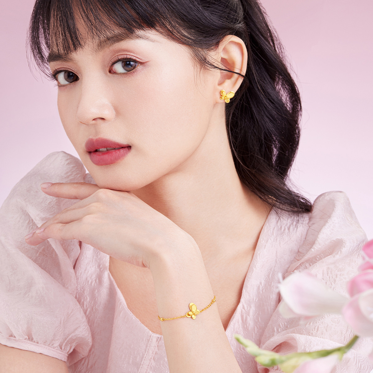 六福珠宝蝴蝶黄金手链女款拉丝金首饰链子正品足金计价GJGTBB0005【联系客服补货】