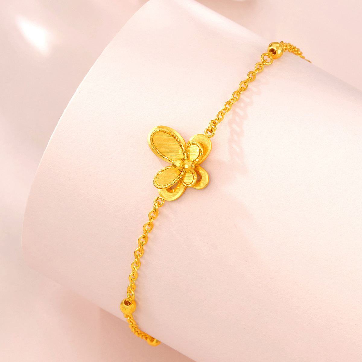 六福珠宝蝴蝶黄金手链女款拉丝金首饰链子正品足金计价GJGTBB0005【联系客服补货】