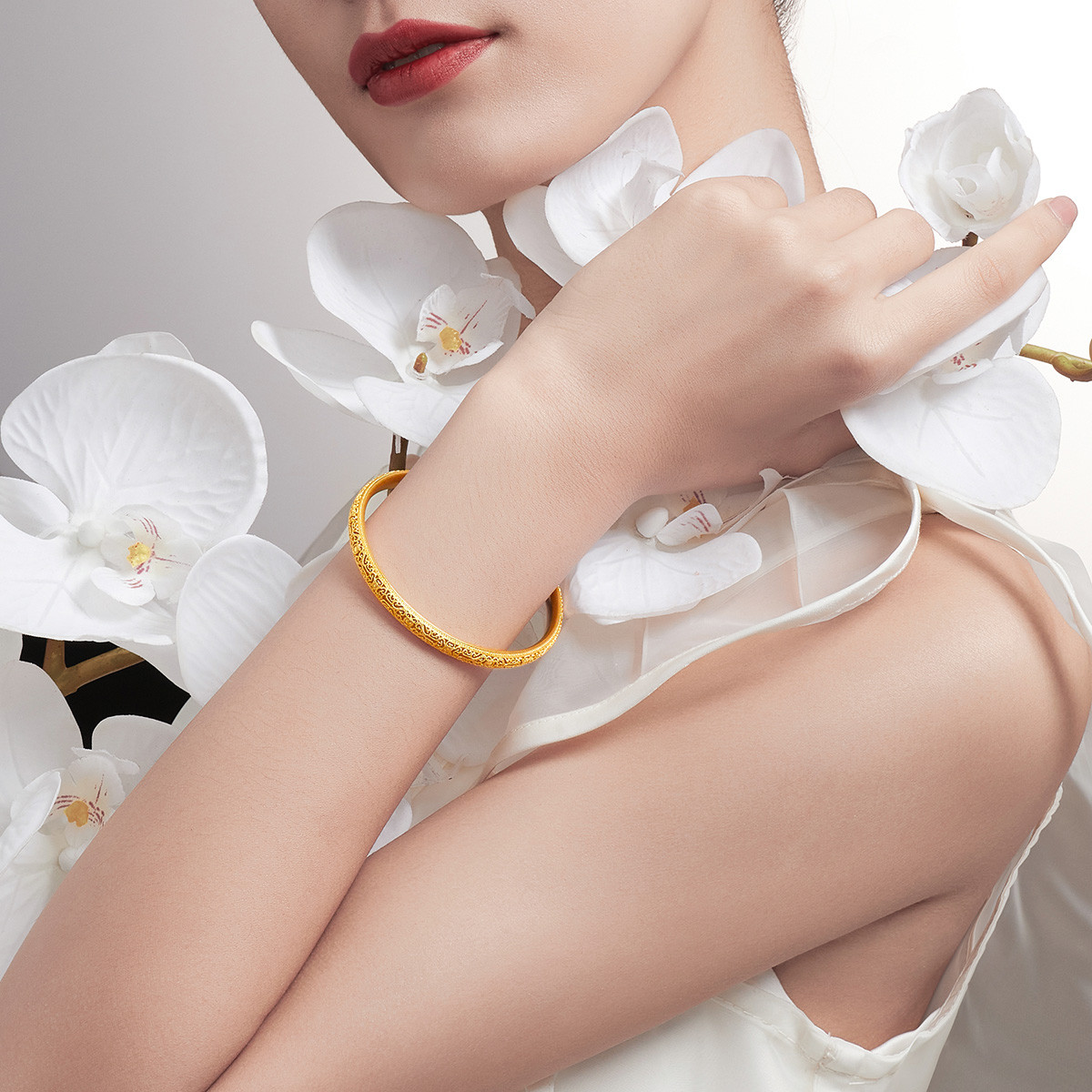 六福珠宝葫芦藤蔓足金镯子女花丝黄金手镯圆镯送礼计价EZGTBB0005【1V1直播看货】