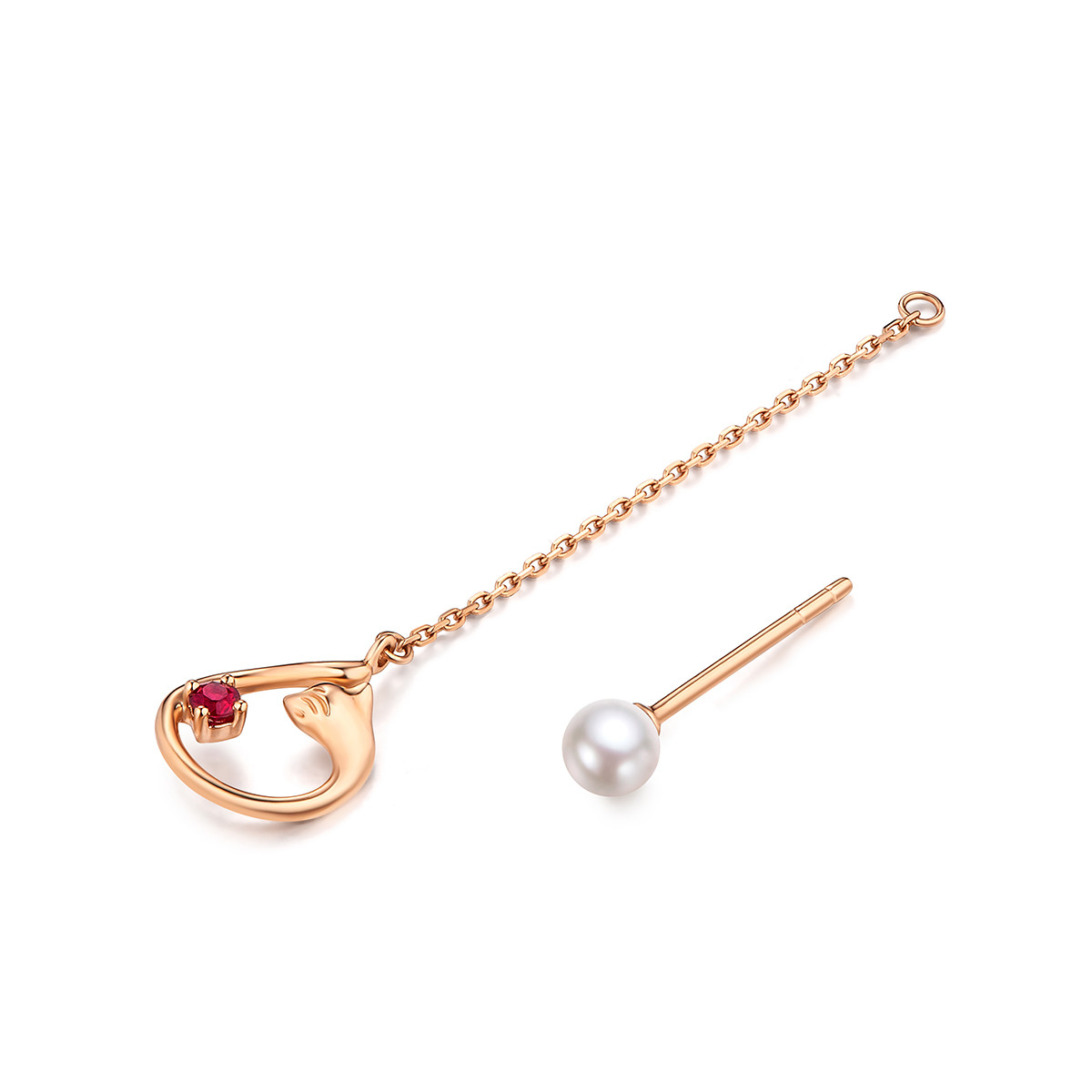 六福珠宝猫主子红宝石淡水珍珠18K金耳钉单只定价cMDSKE0012R【联系客服补货】