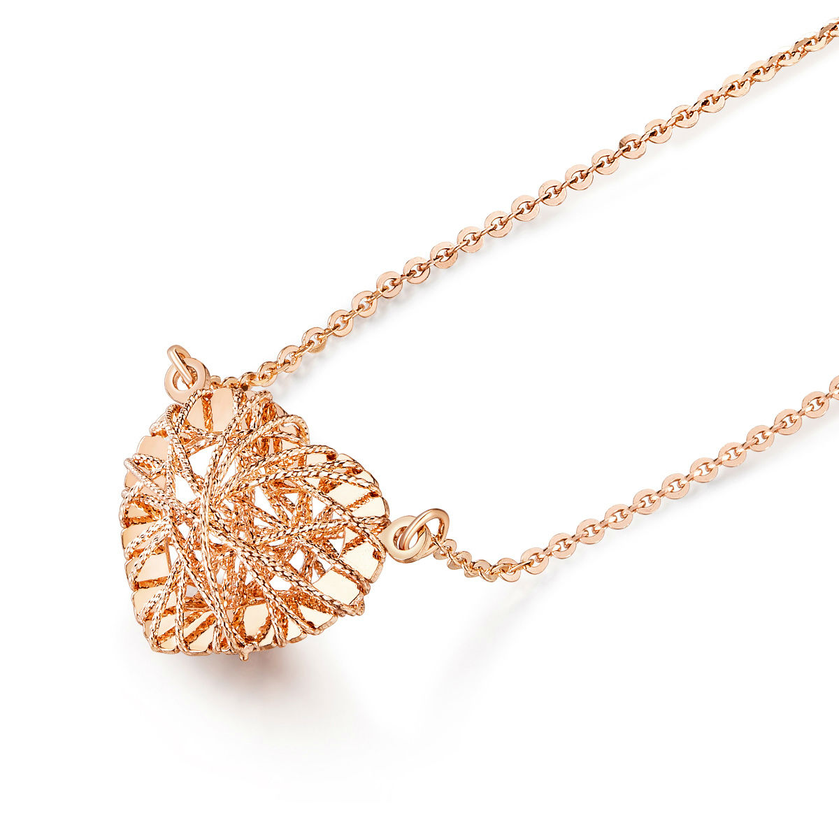 【秒杀】六福珠宝18K金项链镂空心形吊坠玫瑰金专用扣圈L18TBKN0032RB【联系客服补货】