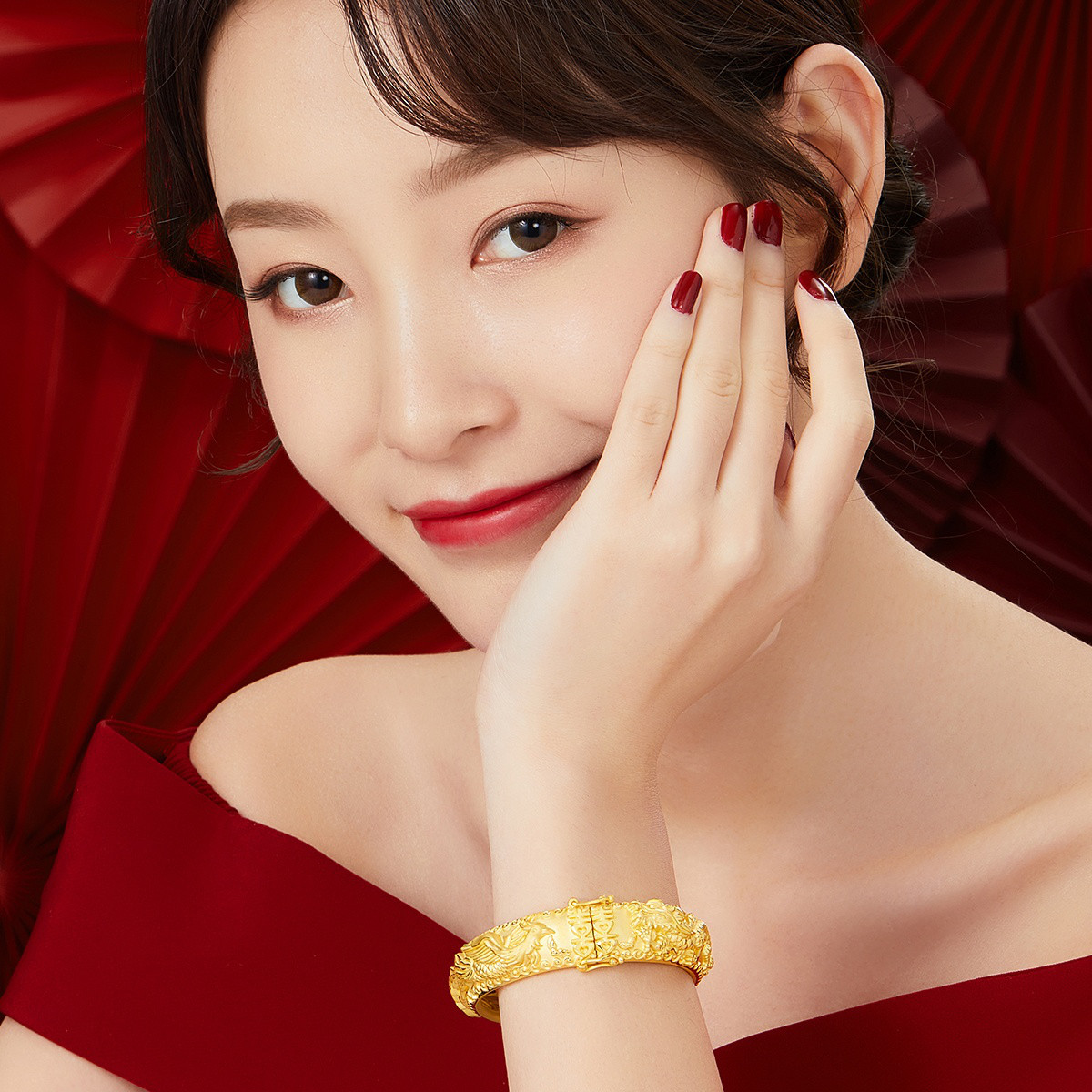 六福珠宝囍字龙凤镯黄金手镯婚嫁3D硬金手镯子女计价A03TBGB0009【联系客服补货】