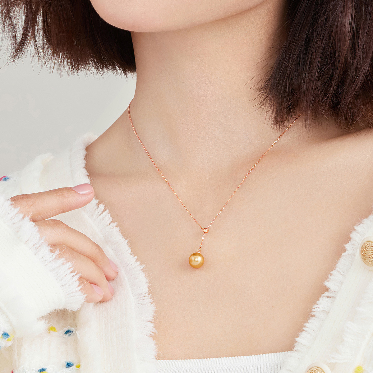 六福珠宝十字彩金套链18k金海水珍珠项链女正品定价G04DSKN0024R