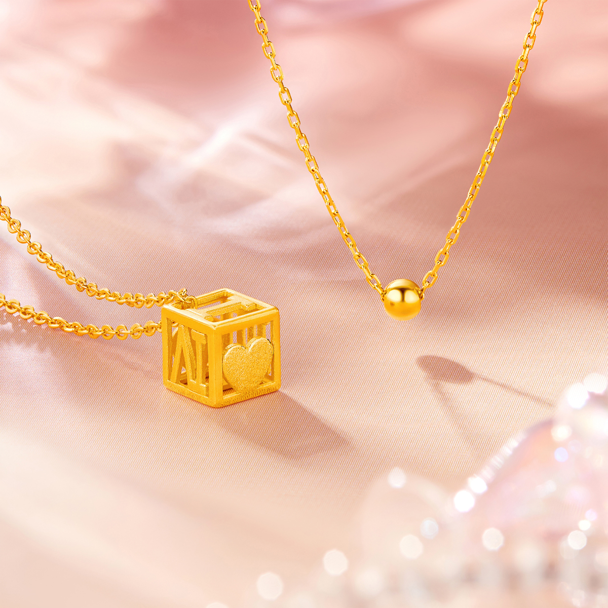 六福珠宝金饰魅力系列1314罗马数字黄金吊坠含链套链七夕礼计价GDG30051