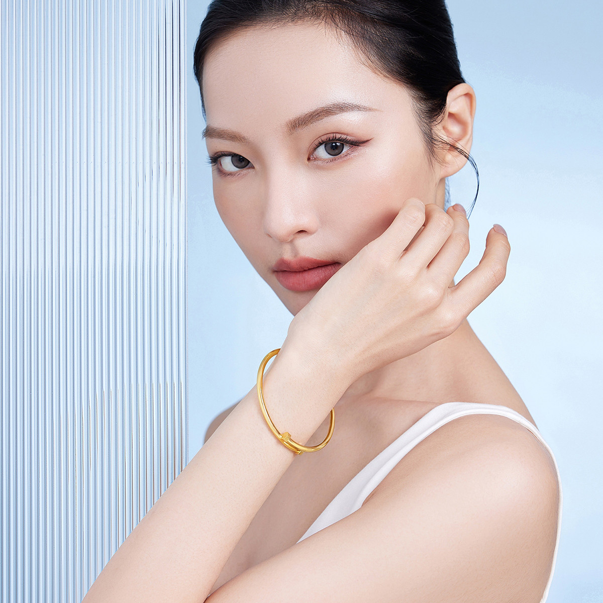 六福珠宝时尚足金镯子女螺钉黄金手镯实心可刻字计价A03TBGB0025【联系客服补货】