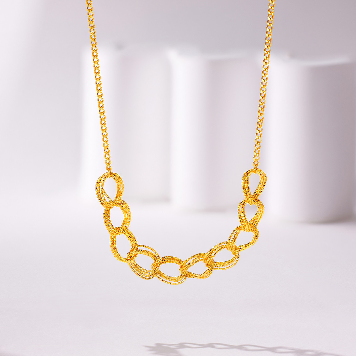 六福珠宝锁骨链黄金项链女款光影金5G足金套链正品计价GJGTBN0018【1V1直播看货】