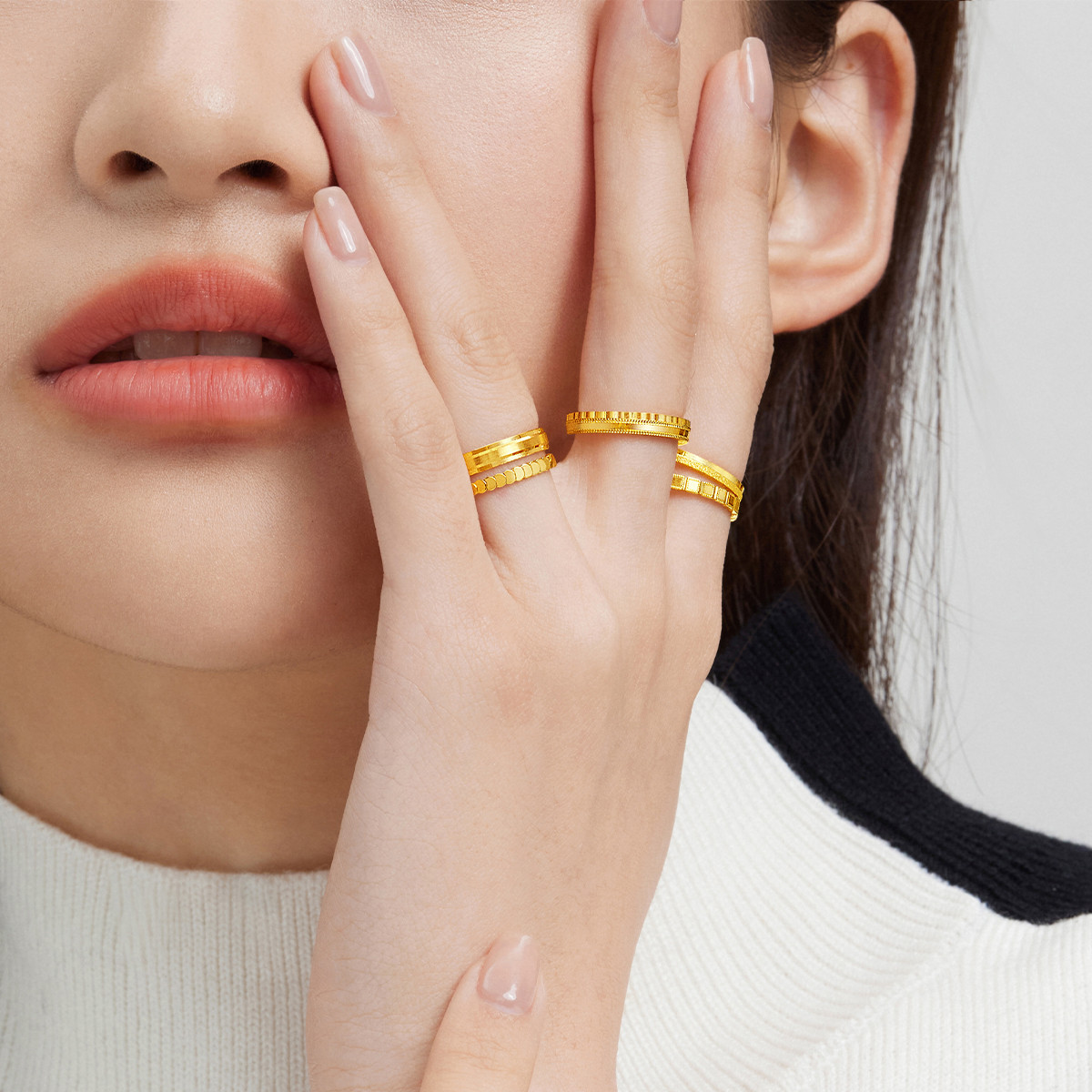 六福珠宝实心黄金戒指可刻字光面闭口戒足金送礼计价B01TBGR0036【联系客服补货】