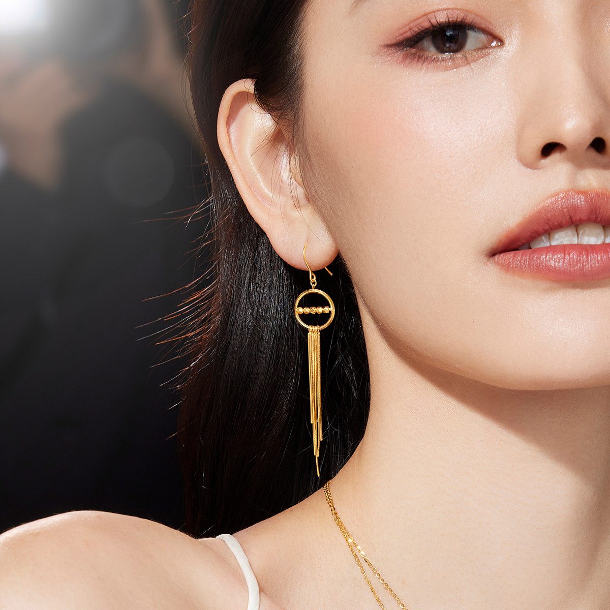 六福珠宝流苏耳环女光影金5G菱形蹦迪珠黄金耳坠计价GJGTBE0003【联系客服补货】