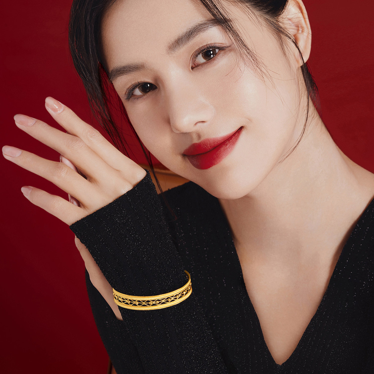 六福珠宝丝绸金繁星黄金手镯开口拉丝实心镯子女计价L19TBGB0007【联系客服补货】
