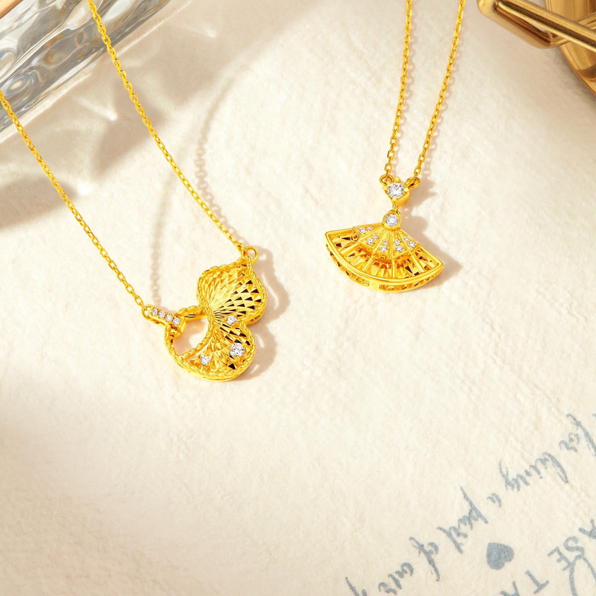 六福珠宝葫芦18k钻石项链女款钻石吊坠套链正品定价bADSKN0001Y【联系客服补货】