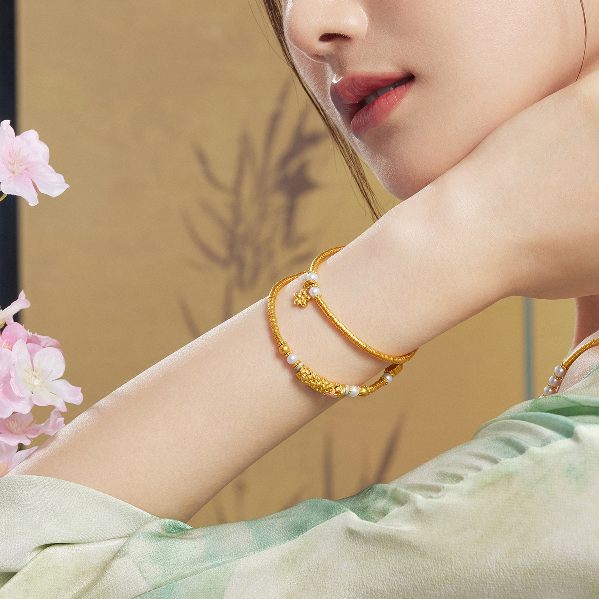  六福珠宝福满传家宋韵花开福临黄金手链珍珠女款赏花计价L07TBGB0035女神节【联系客服补货