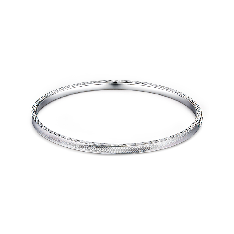 六福珠宝猫眼手镯铂金Pt950贵妃椭圆形手镯女款按压扣计价F63P0012DS