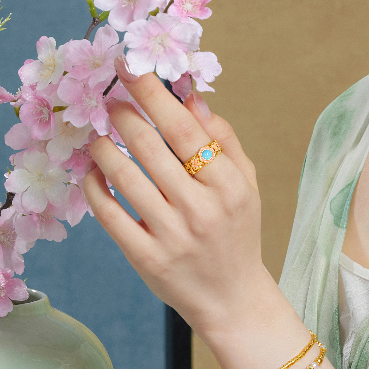 六福珠宝满传家宋韵花开福临黄金戒指镶绿松石女计价L07TBGR0027【联系客服咨询】