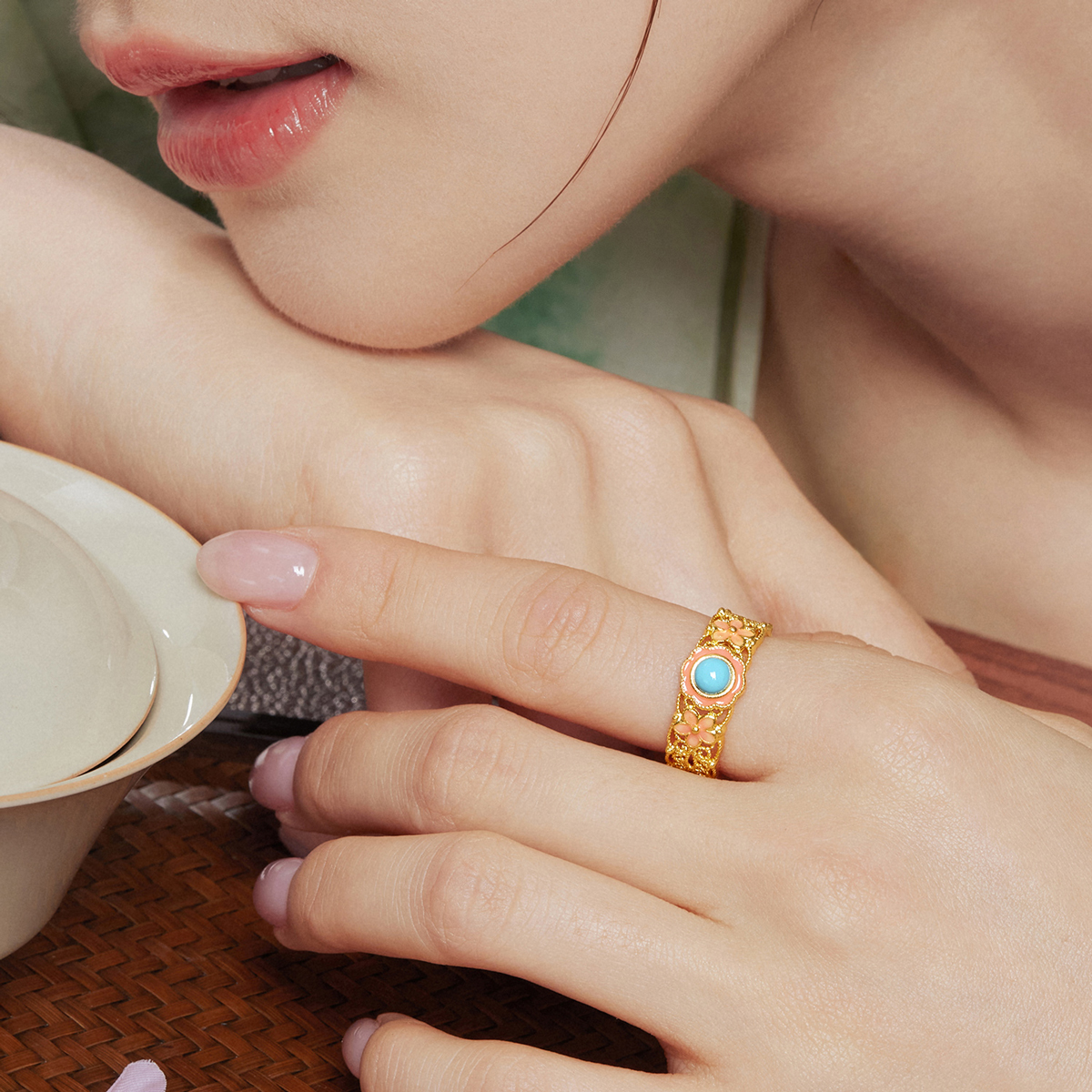 六福珠宝满传家宋韵花开福临黄金戒指镶绿松石女计价L07TBGR0027【联系客服咨询】