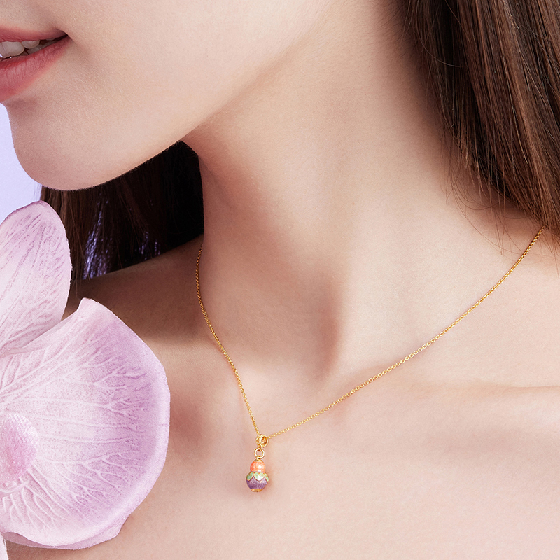 六福珠宝福满传家彩韵葫芦黄金项链鎏彩工艺古法计价HEG0019DS光影美韵