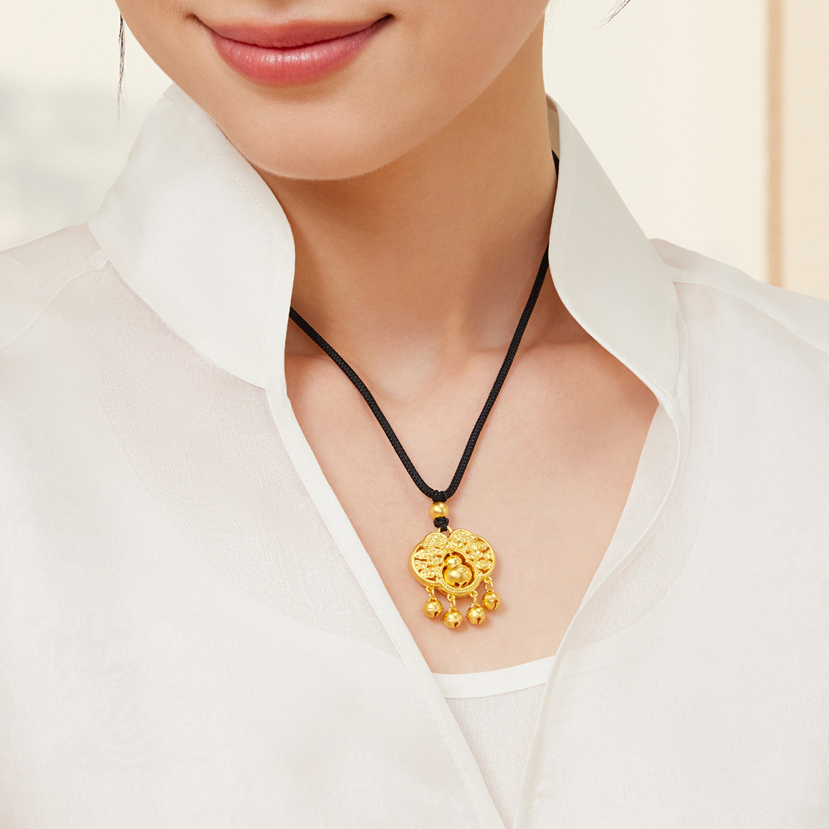 六福珠宝福满传家祥云福禄黄金吊坠葫芦如意金锁计价F58TBGP0001【1V1直播看货】