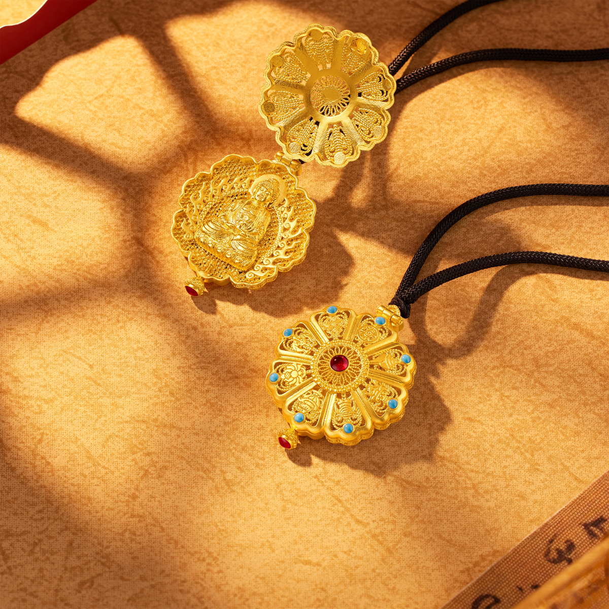 六福珠宝福满传家八宝罗盘黄金吊坠女足金佛挂坠计价F21TBGP0003【1V1直播看货】