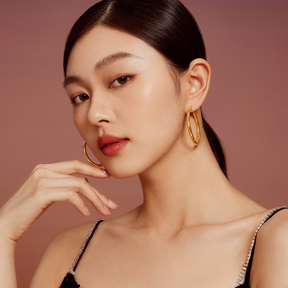 六福珠宝几何光环黄金耳圈女款硬金耳环素圈耳饰计价A01TBGE0006【1V1直播看货】