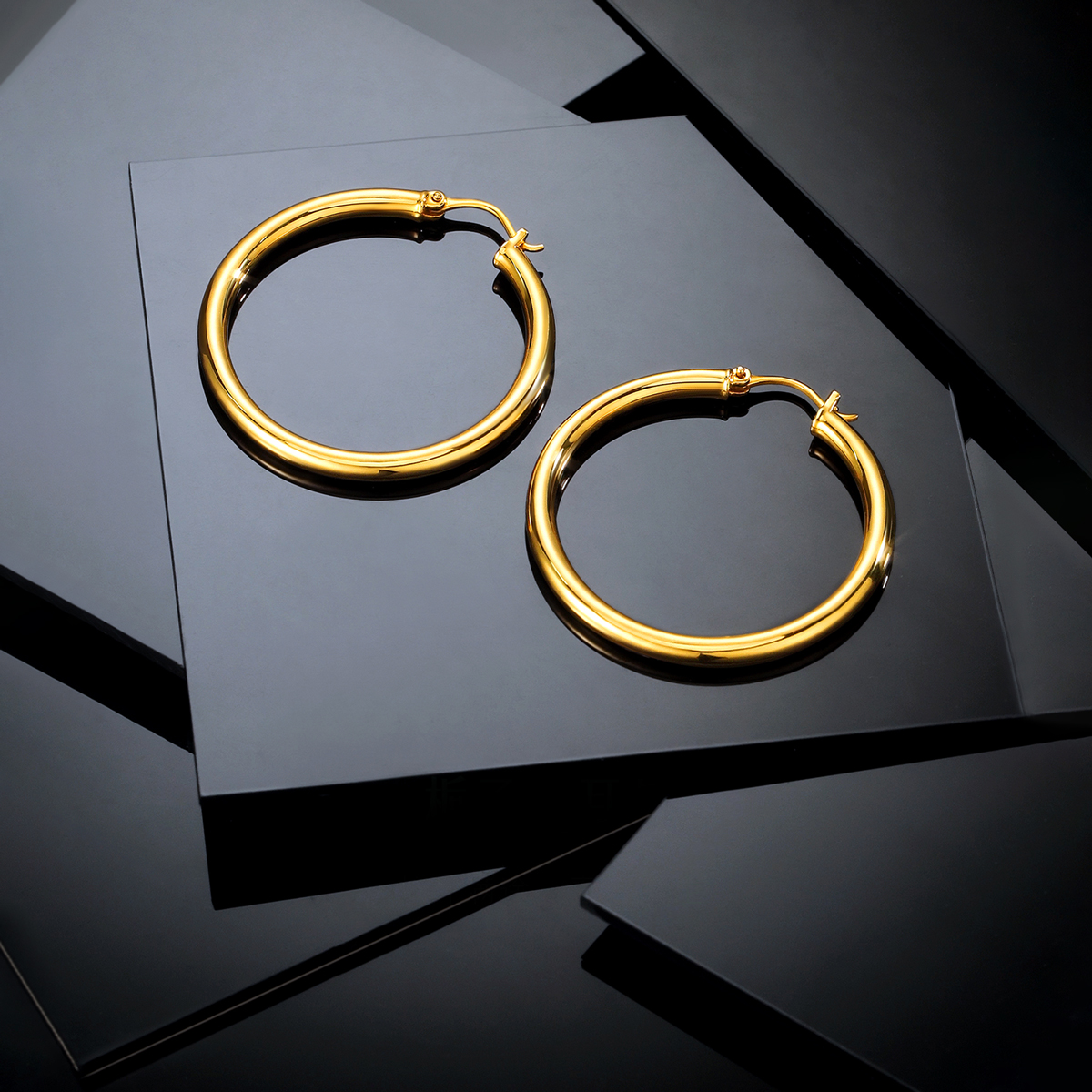 六福珠宝几何光环黄金耳圈女款硬金耳环素圈耳饰计价A01TBGE0006【1V1直播看货】