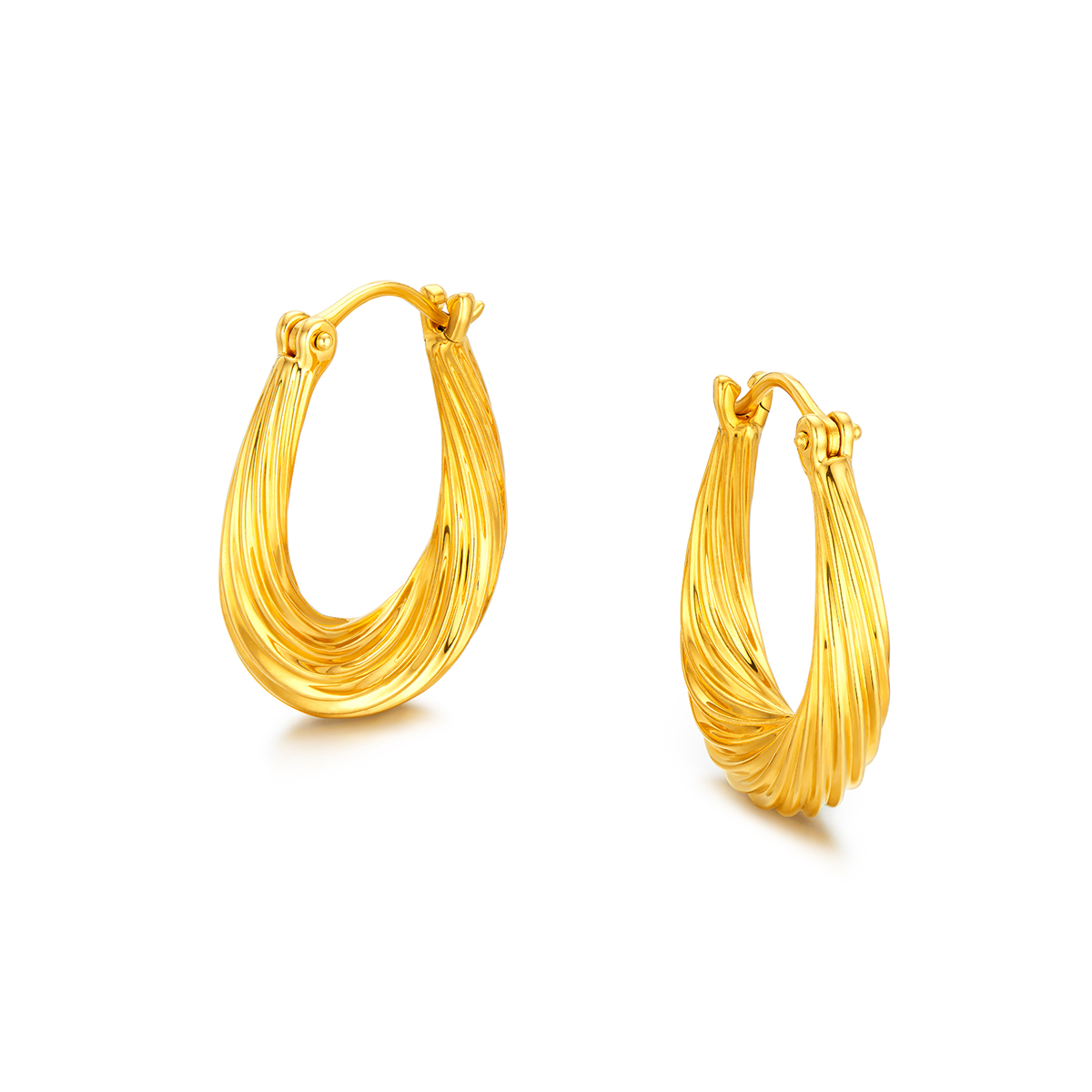 六福珠宝涟漪黄金耳圈女款水滴螺纹硬金耳环耳饰计价A01TBGE0008【视频看货】