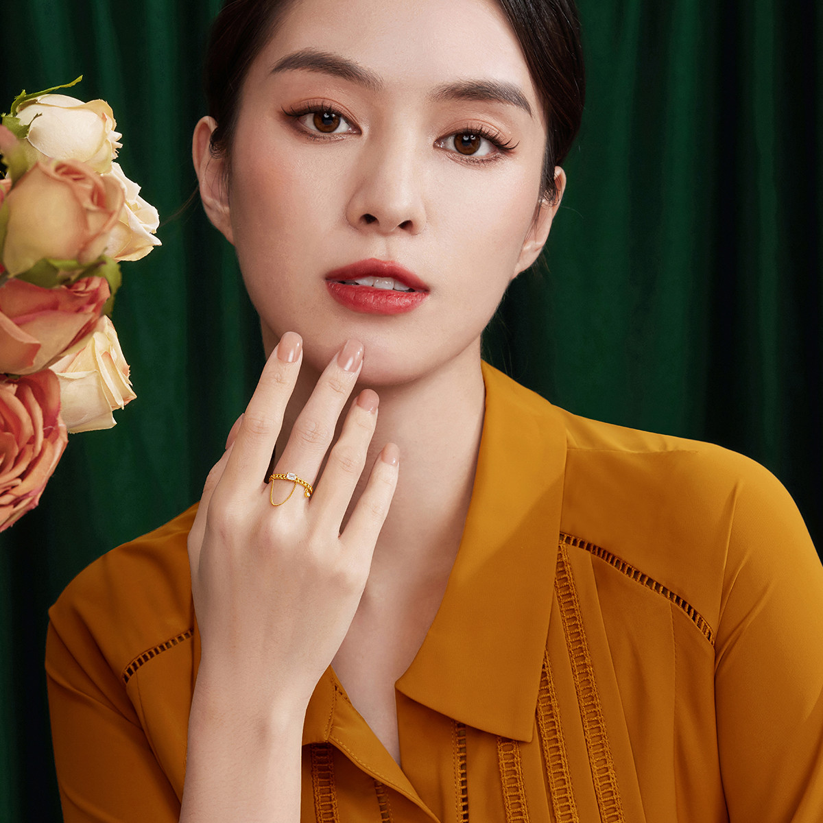 六福珠宝彩金天然钻石戒指光面链条18k金钻戒女款定价cMDSKR0076Y【联系客服补货】