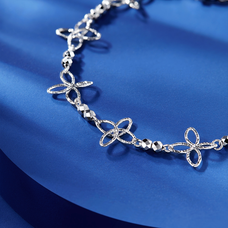 六福珠宝印象蝶影铂金手链铂950女蝴蝶白金蹦迪珠计价F63P0005DS