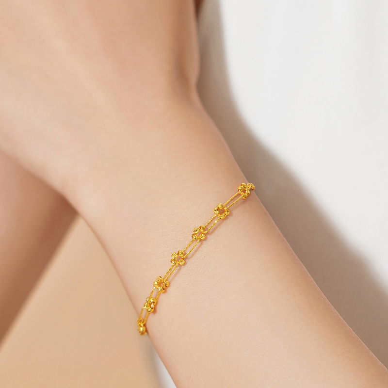 六福珠宝四叶草爆闪车花珠黄金手链女款双层闪O字链计价GJG0063DS