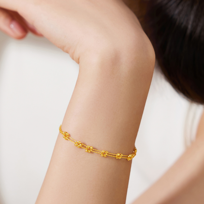 六福珠宝四叶草爆闪车花珠黄金手链女款双层闪O字链计价GJG0063DS