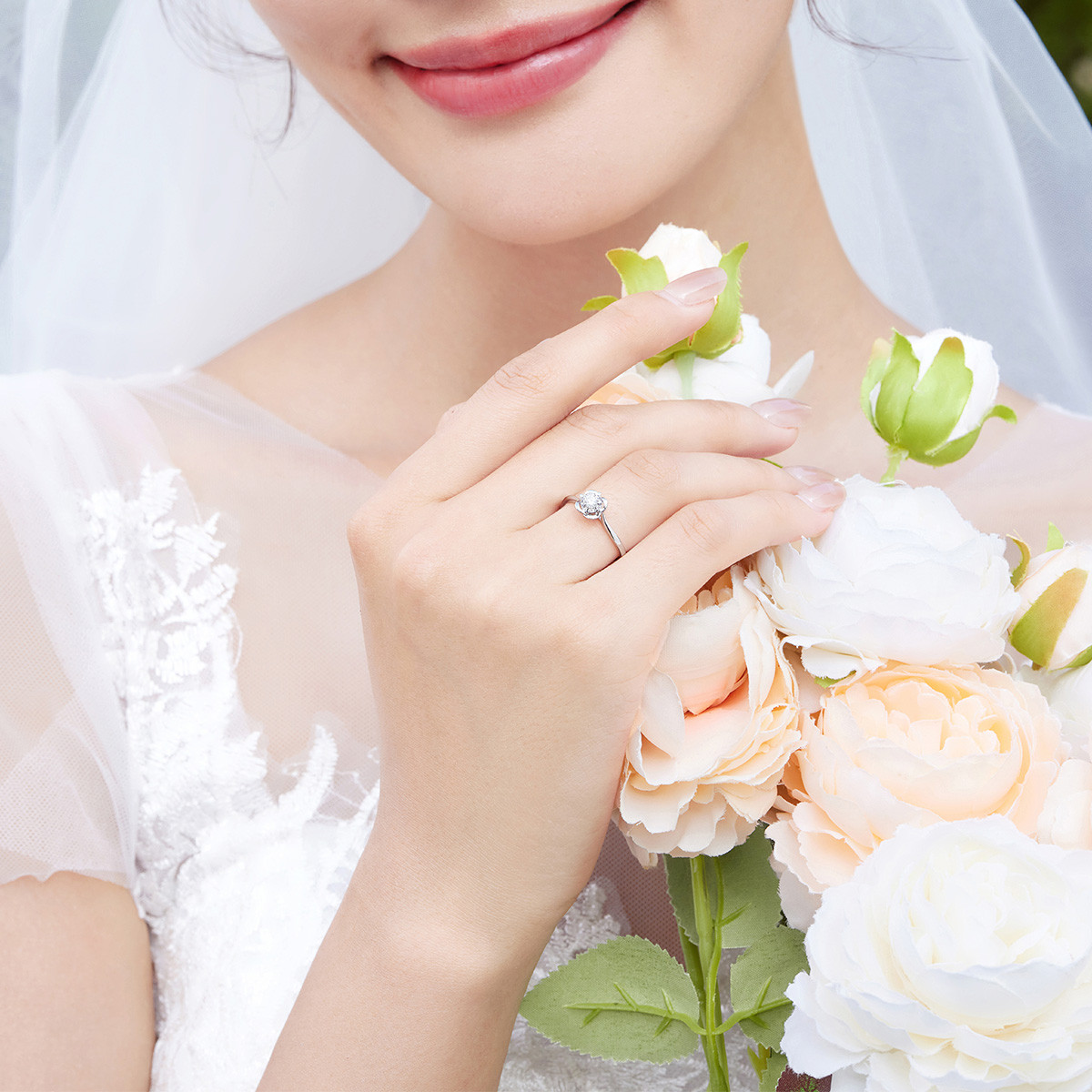 六福珠宝四爪镶车花18k金天然钻石戒指女彩金求婚钻戒定价N219【联系客服补货】