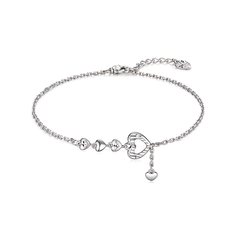 六福珠宝心闪铂金手链铂950送女友爱心白金手链计价G07TBPB0018